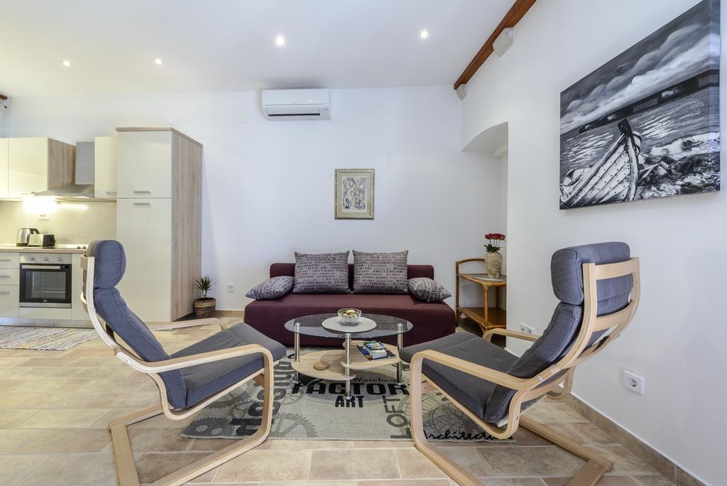 Apartment Riva ซัฟทัท ภายนอก รูปภาพ
