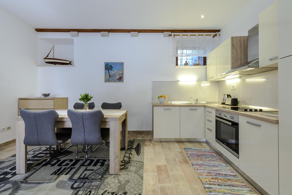 Apartment Riva ซัฟทัท ภายนอก รูปภาพ