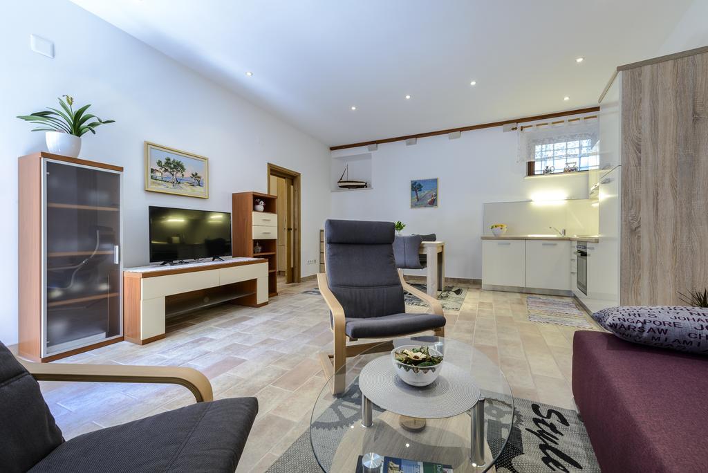 Apartment Riva ซัฟทัท ภายนอก รูปภาพ